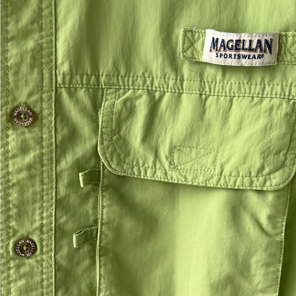 Men’s small Magellan shirt